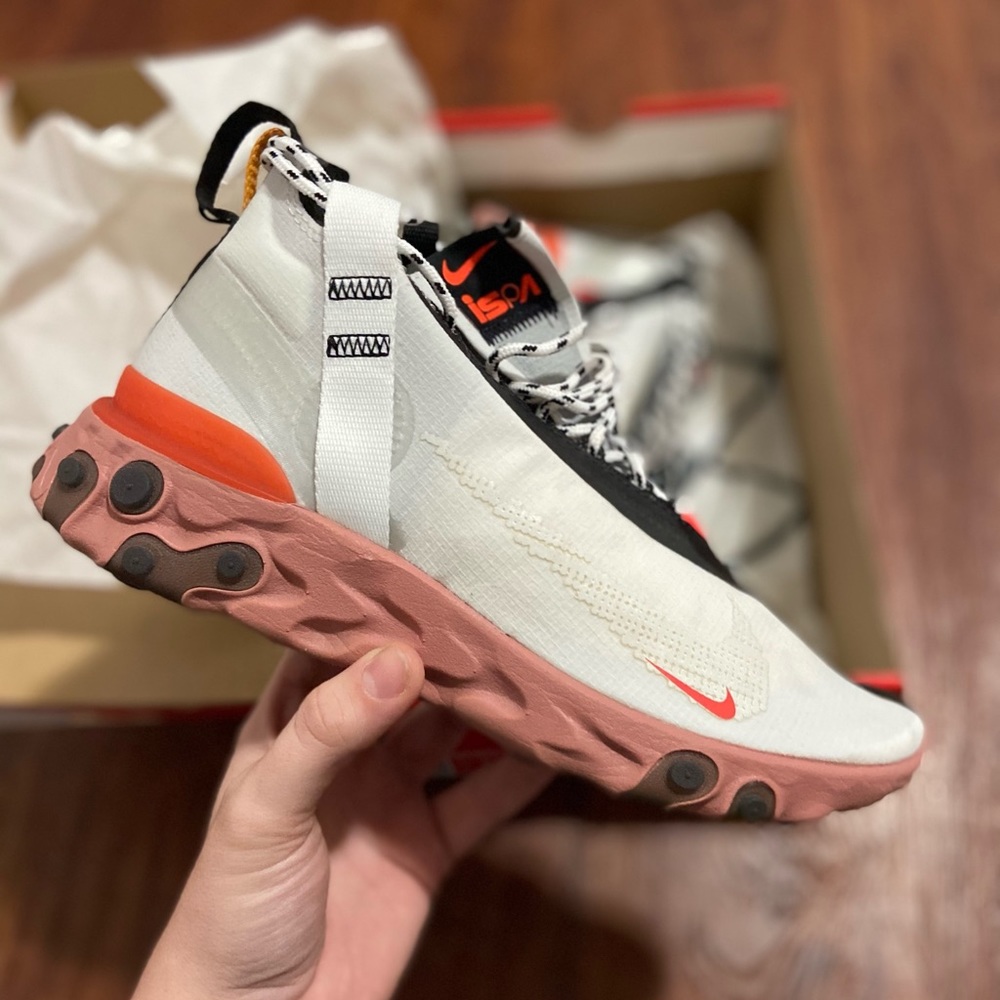 NWB Nike React Runner Mid WR ISPA